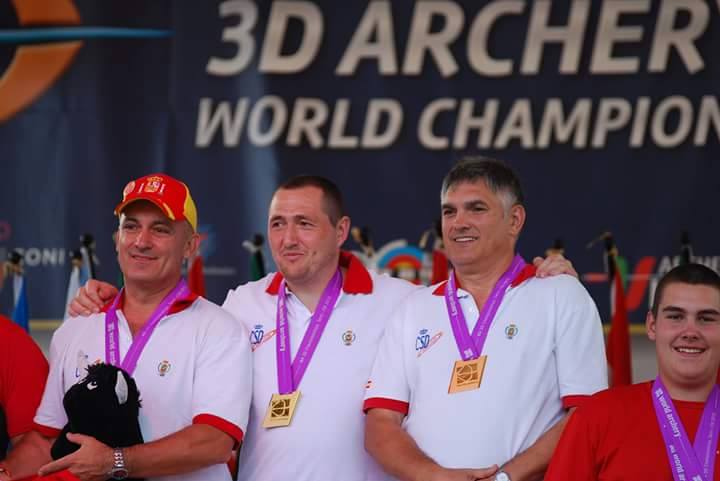 Encarna Garrido y José Luis Iriarte, campeones del Mundo de 3D